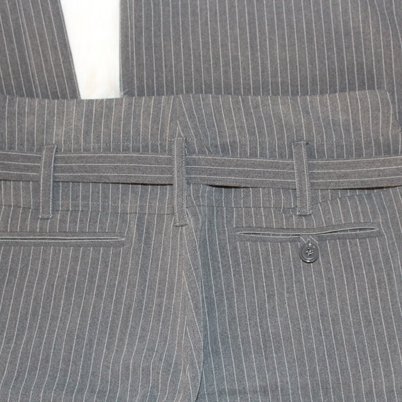 Body by Victoria, gray and white pinstriped belted pants - Picture 3 of 6